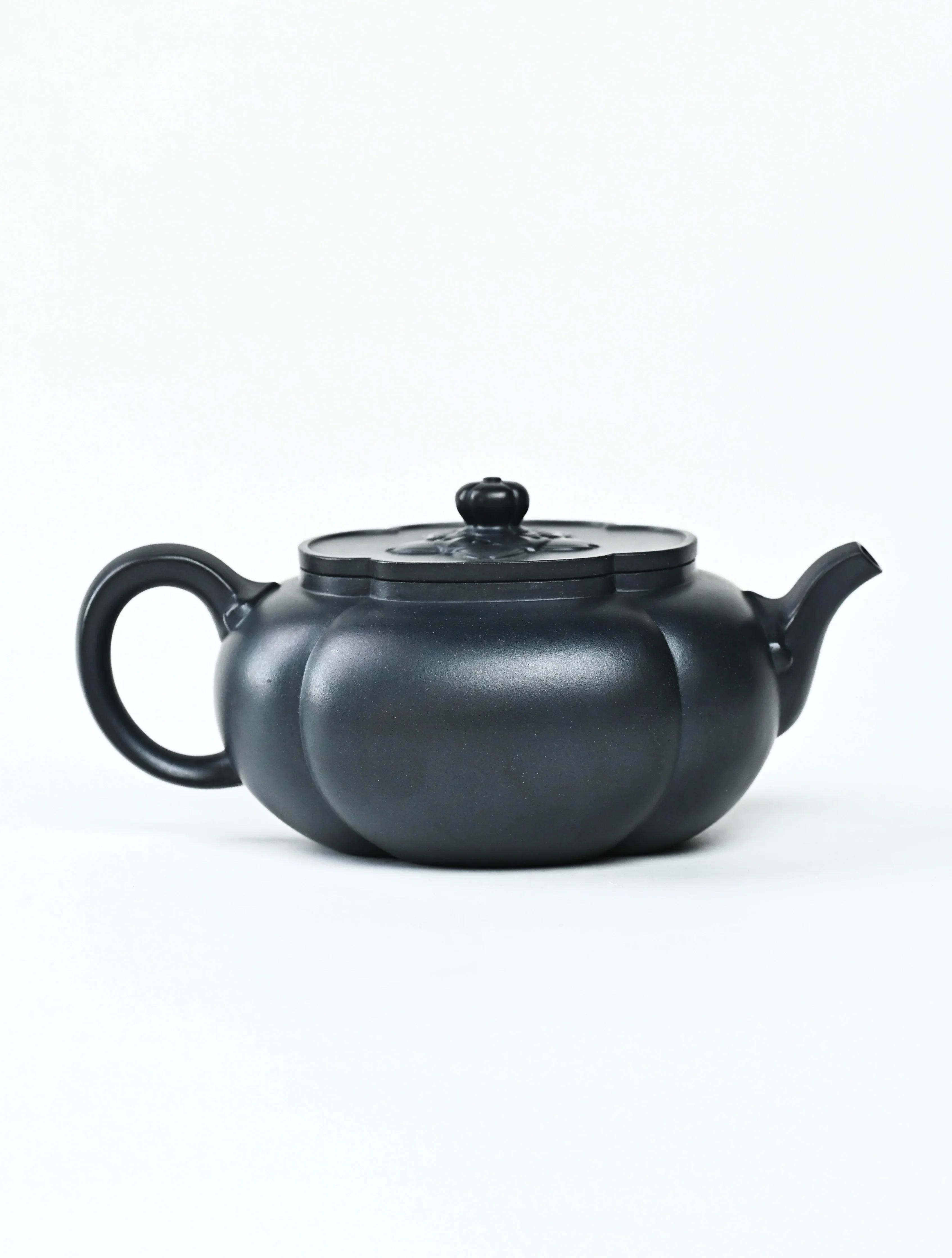 Begonia Yixing Teapot€365.00TeapotmySiteTEAWAVYTEAWAVY