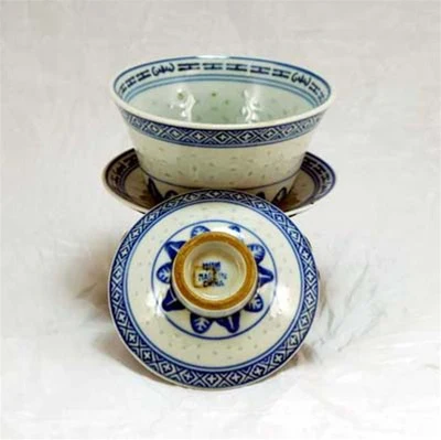 1970s Blue and White Porcelain Rice Grain Pattern Hand-Painted Gaiwan€69.95GaiwanmySiteTEAWAVYTEAWAVY