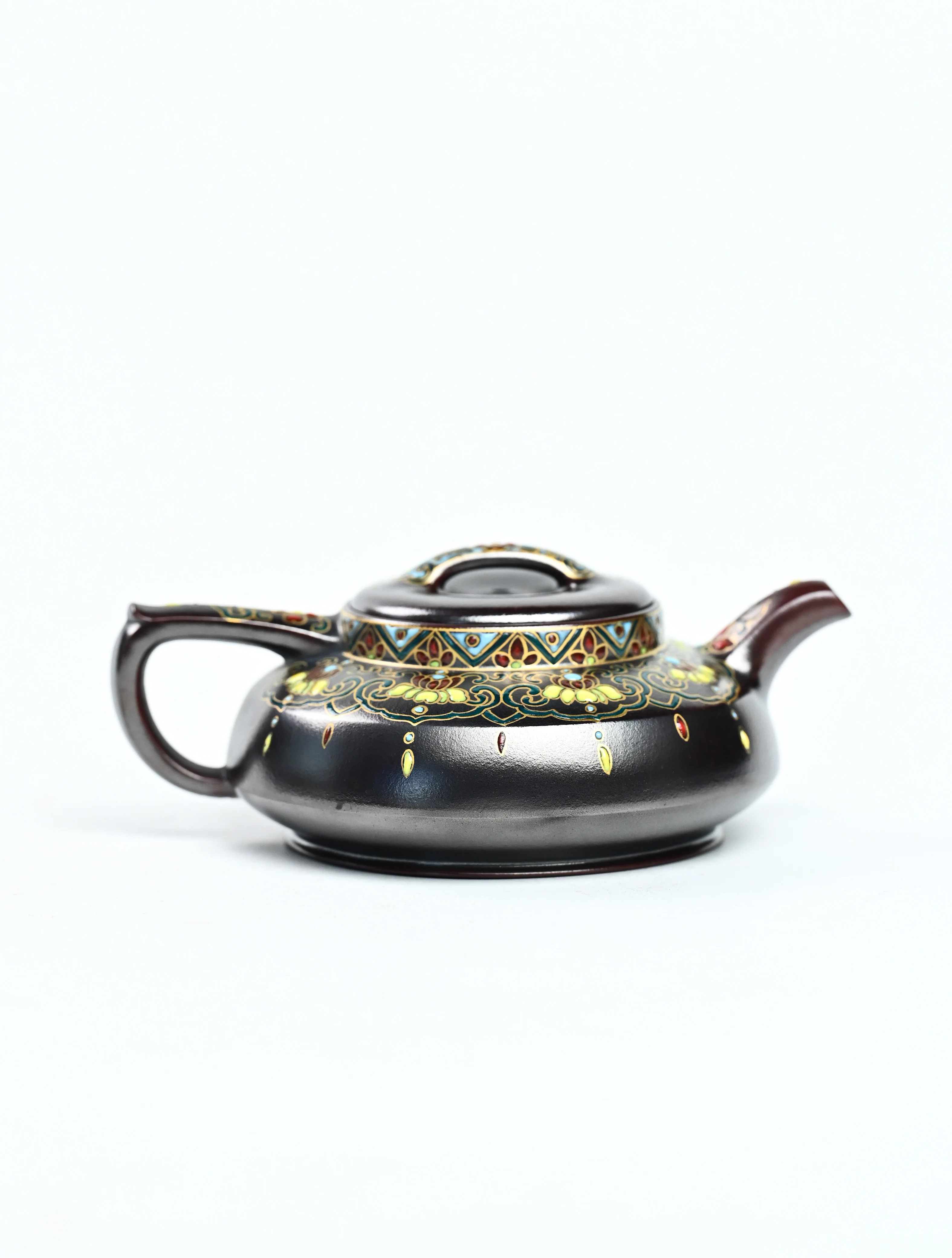 Wind Chase Yixing Teapot€320.00TeapotmySiteTEAWAVYTEAWAVY