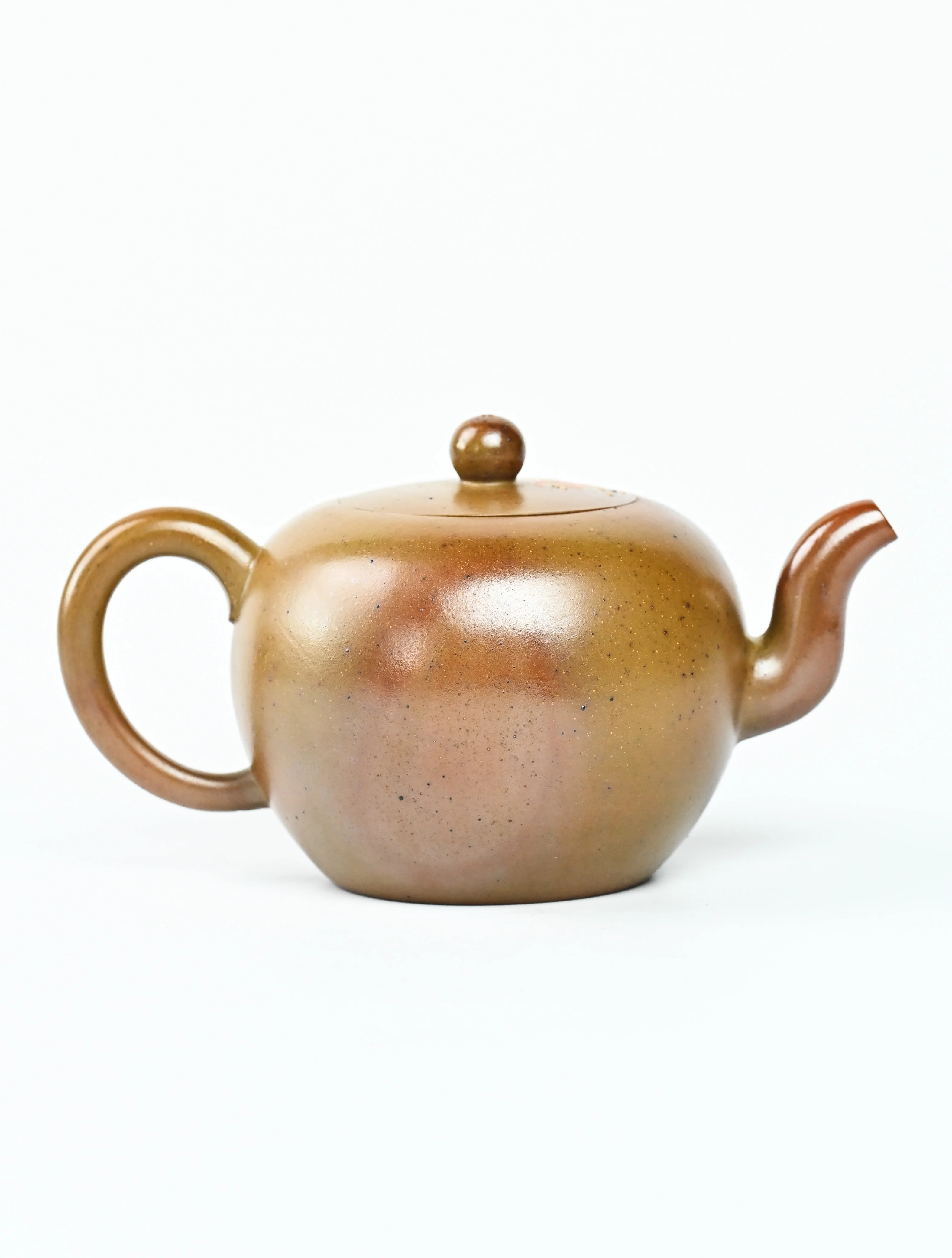 Pearl Yixing Teapot€295.00TeapotmySiteTEAWAVYTEAWAVY