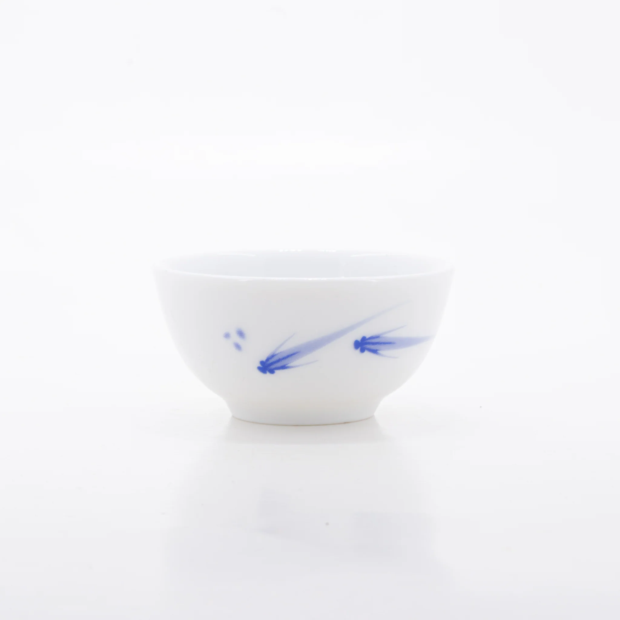 Porcelain Blue And White Fish Tea Cup€5.95Tea CupsmySiteTEAWAVYTEAWAVY